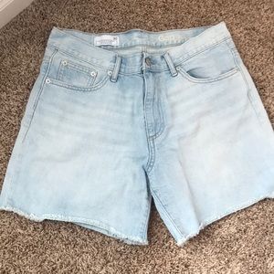 Gap Sexy Boyfriend Short